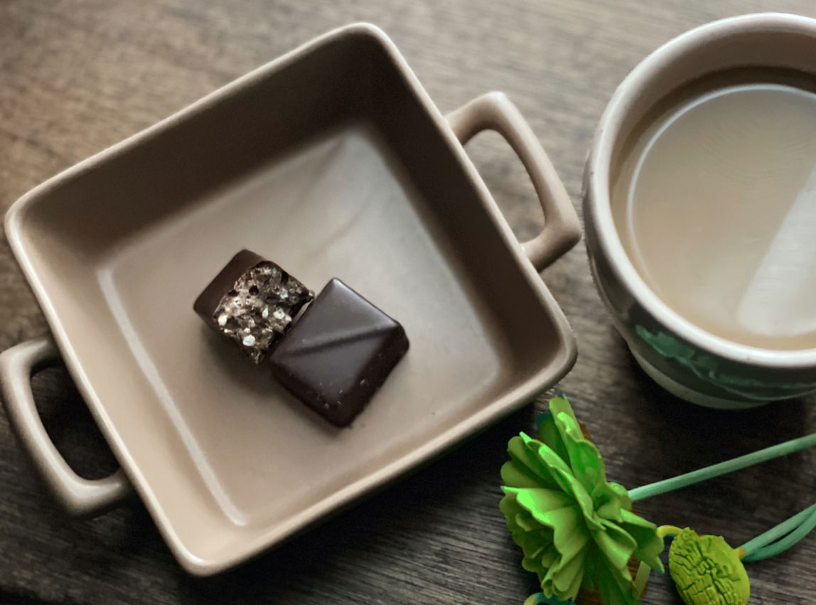 究極のピスタチオプラリネチョコレート|バレンタインチョコ人気通販ひとくちチョコレート